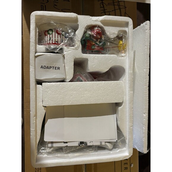 M&M’s Dept 56 Lighted Santa House NIB Hard To Find Christmas Decor Village - Picture 3 of 16